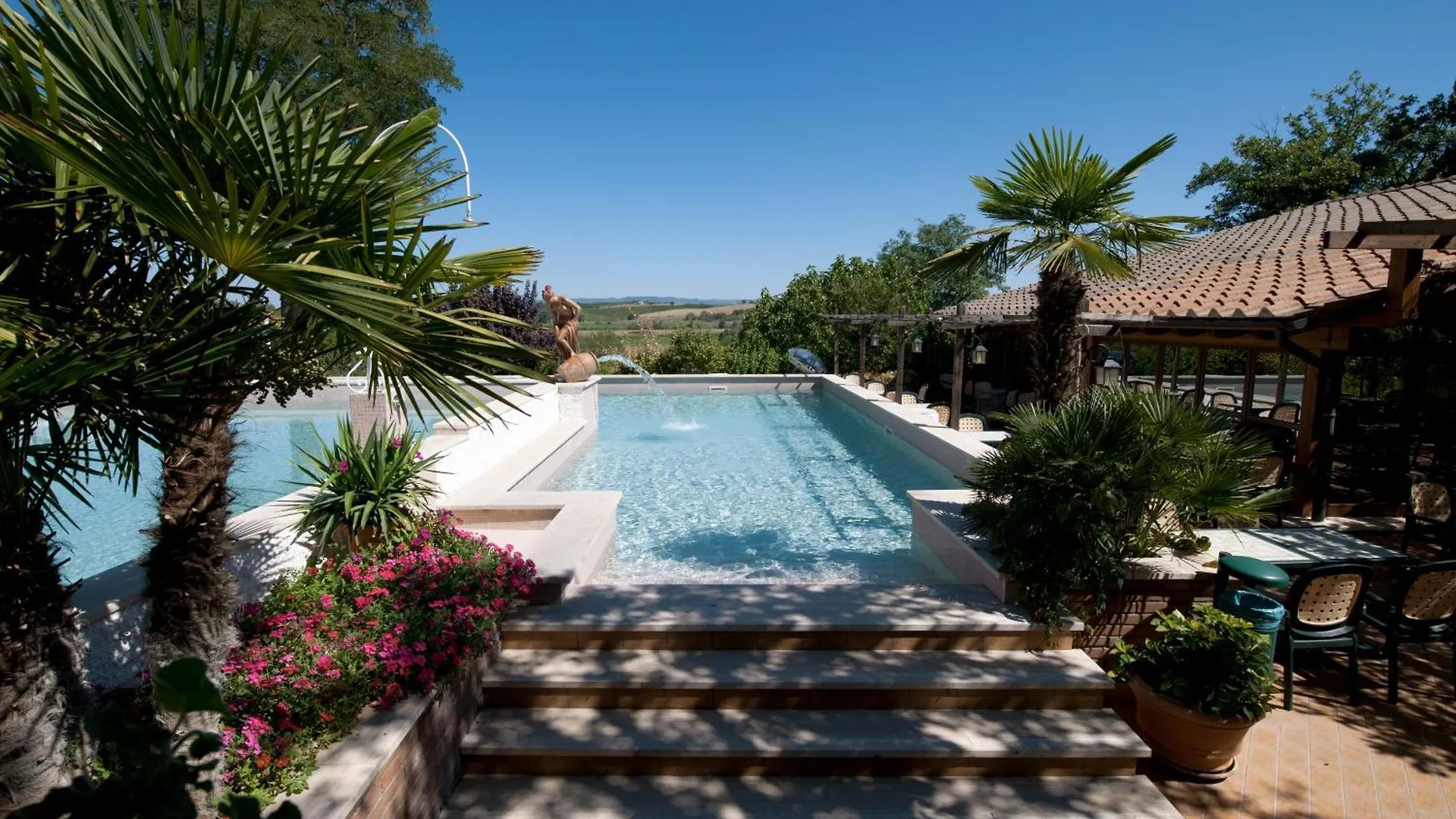 Hotel Il Pietreto Colle Val D'Elsa 3*,