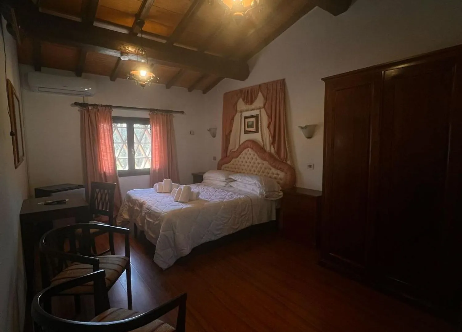 Hotel Il Pietreto Colle Val D'Elsa 3*,  Italy